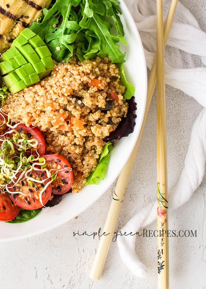 Roasted-Veggies-Quinoa-Buddha-Bowl