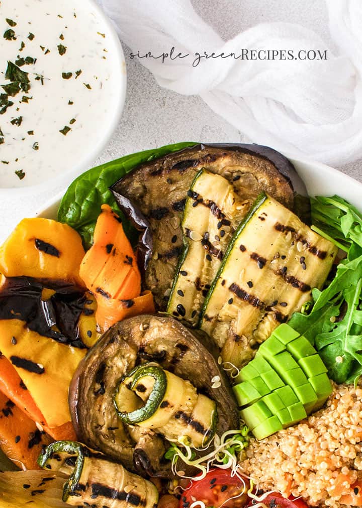 Vegan-Gluten-free-Roasted-Vegetable-Quinoa-Bowl