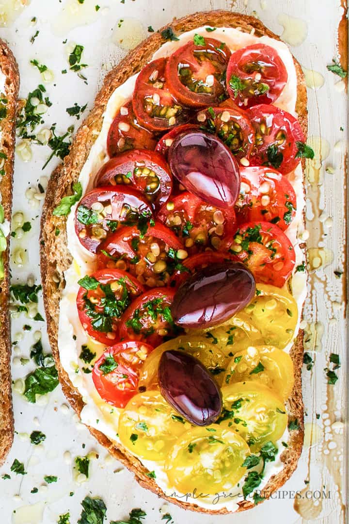 Healthy Brunch Toasts 2 Ways