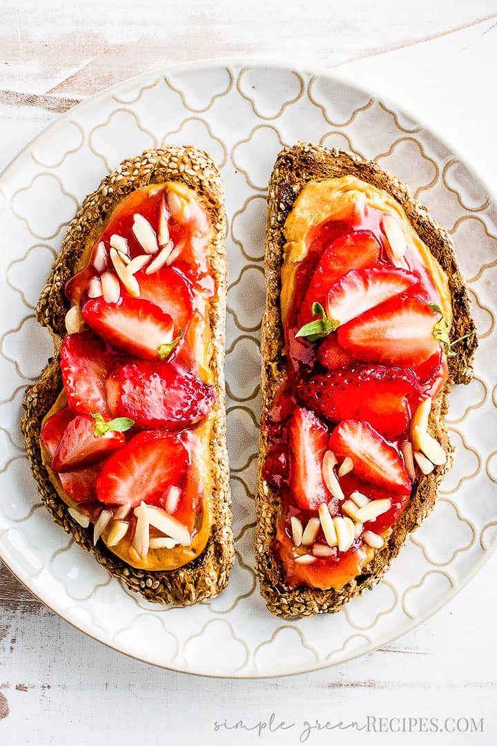 Vegan Peanut Butter Strawberry Toasts