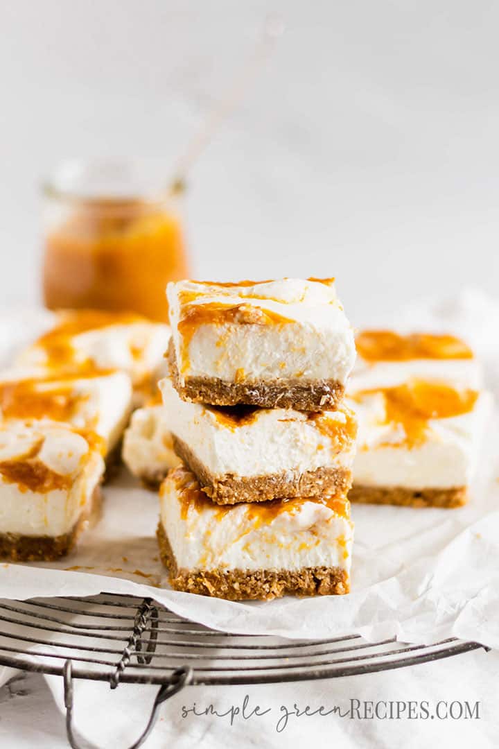 Close up of the easy Cheesecake bars placed on a vintage round rack